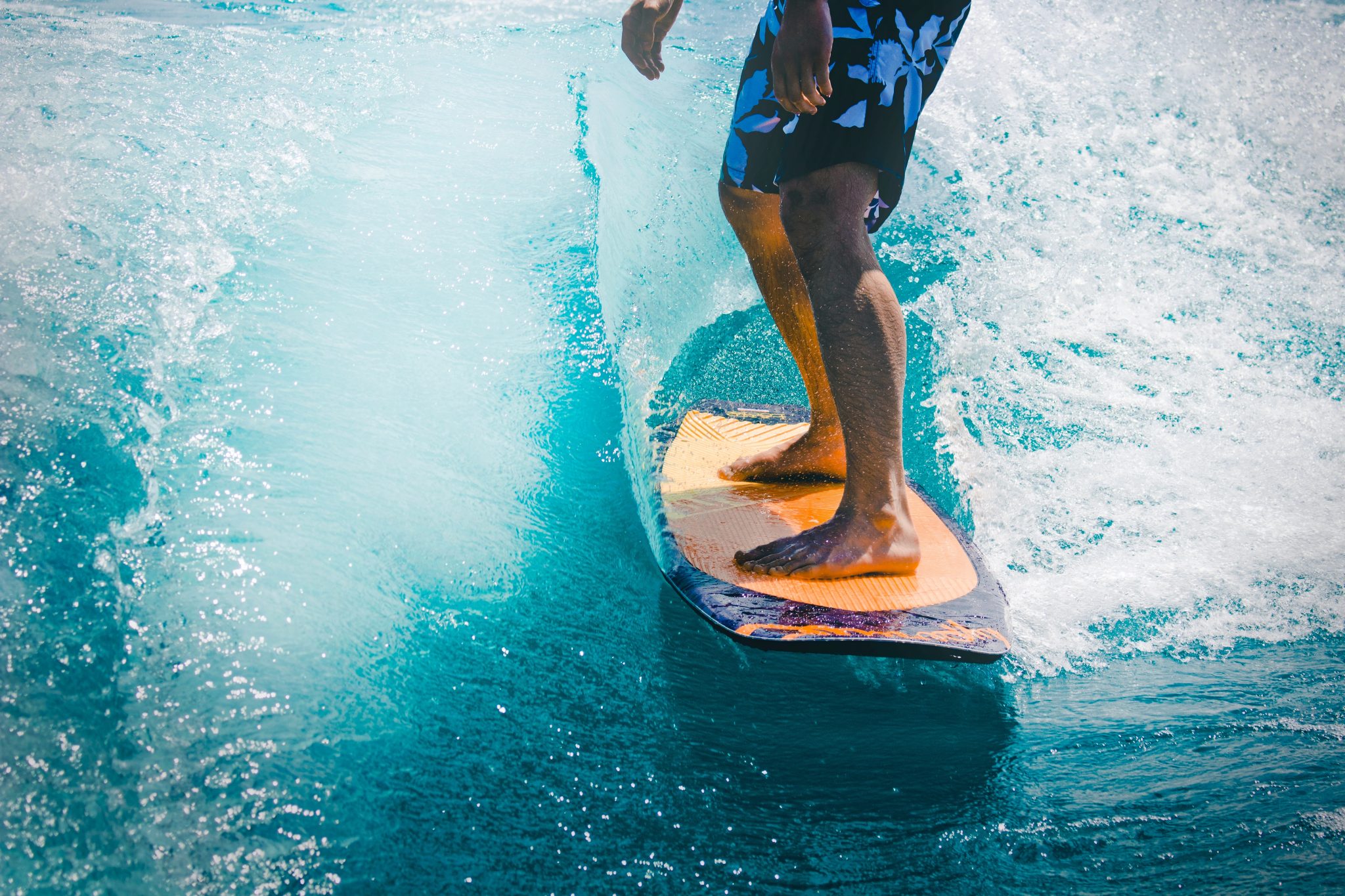 die richtige fussstellung beim surfen