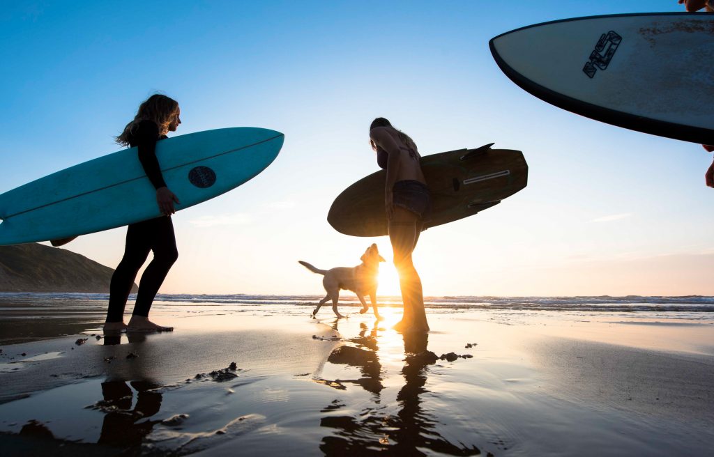 Pure-Surfcamps-Eco-Surfcamp-Bilbao-lifestyle-PhotStrandspaziergang_ blank