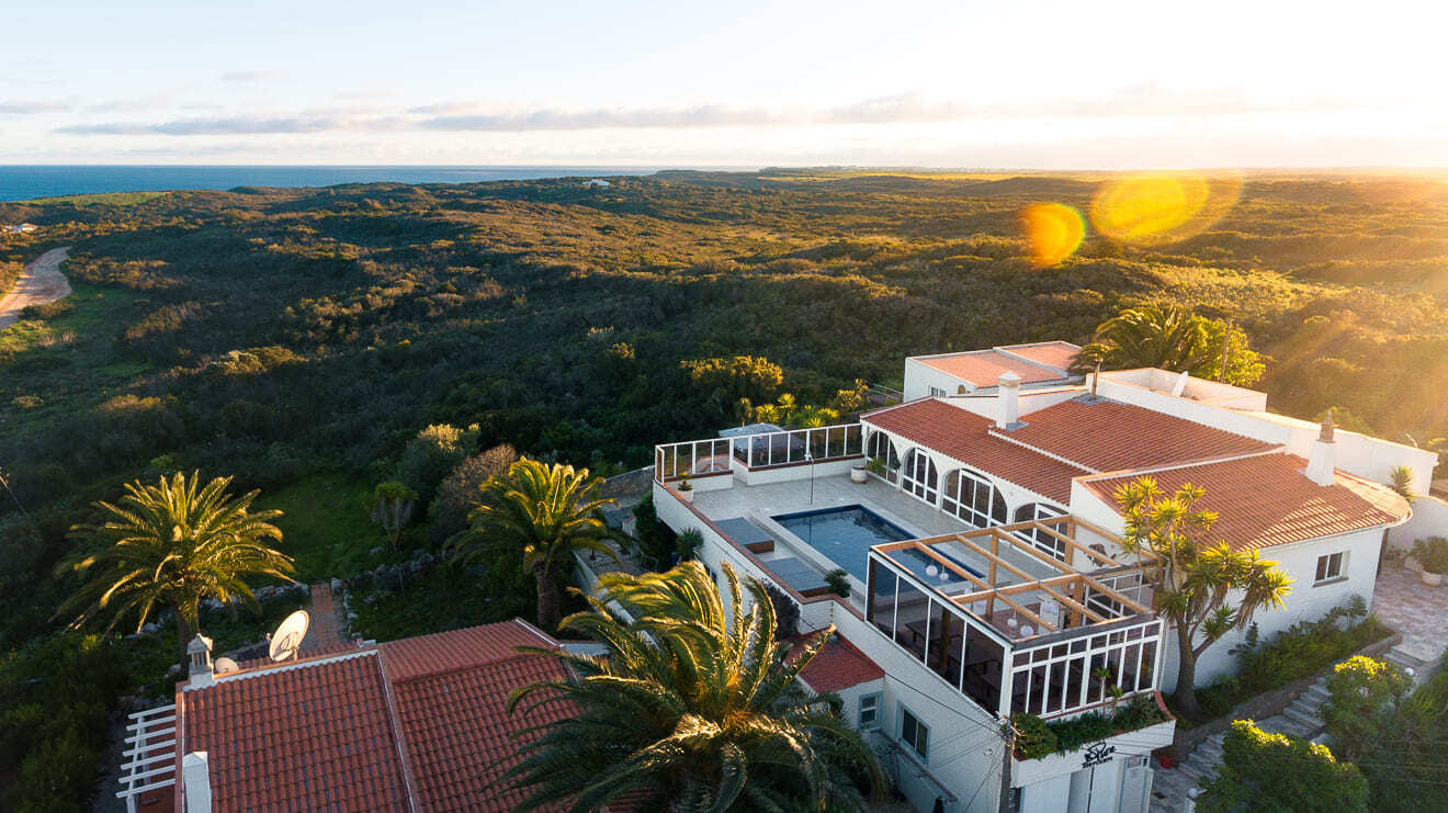 Surfcamp Surflodge Portugal an der Algarve Surflodge Portugal in Ingrina an der Algarve für deinen Surfurlaub 2025