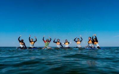 puresurfcamps-surfcamp-moliets-familencamp-family-surfcamp-surfing-surfsup-pure-surfenlernen-ocean-camp-waves-moliets-plage-youngster-friends-00579 surfen lernen