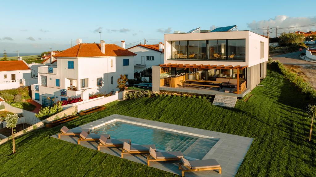 Surf Villa Ericeira mit Blick Richtung Atlantik