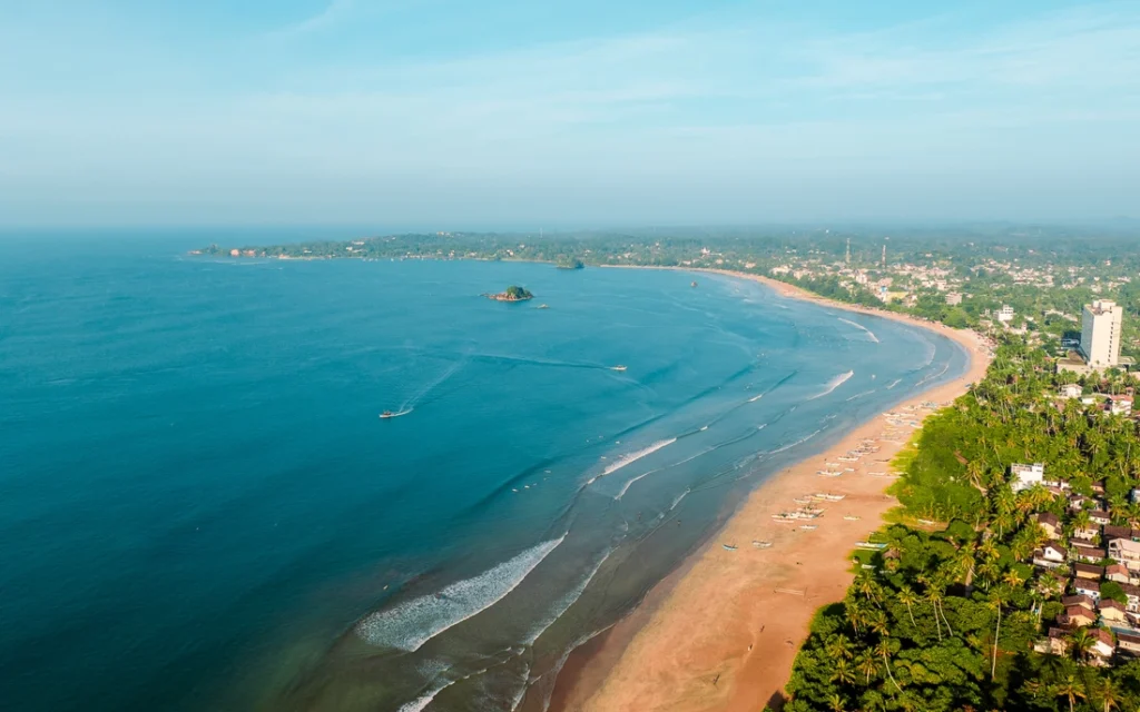 Surfcamp Weligama direkt am Strand