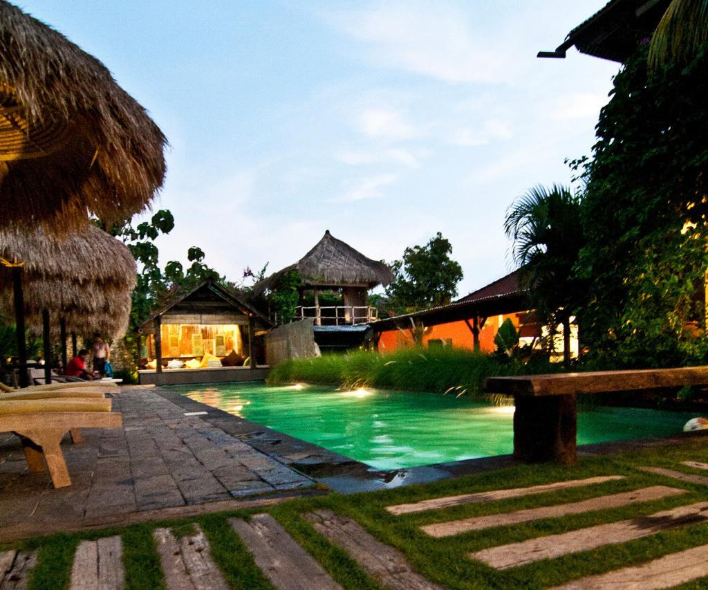 Surfcamps auf Bali Surfcamps auf Bali