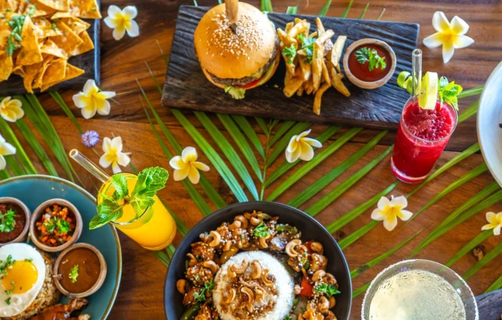 surfhouse-bali-canggu-abendessen surfhouse-bali-canggu-abendessen